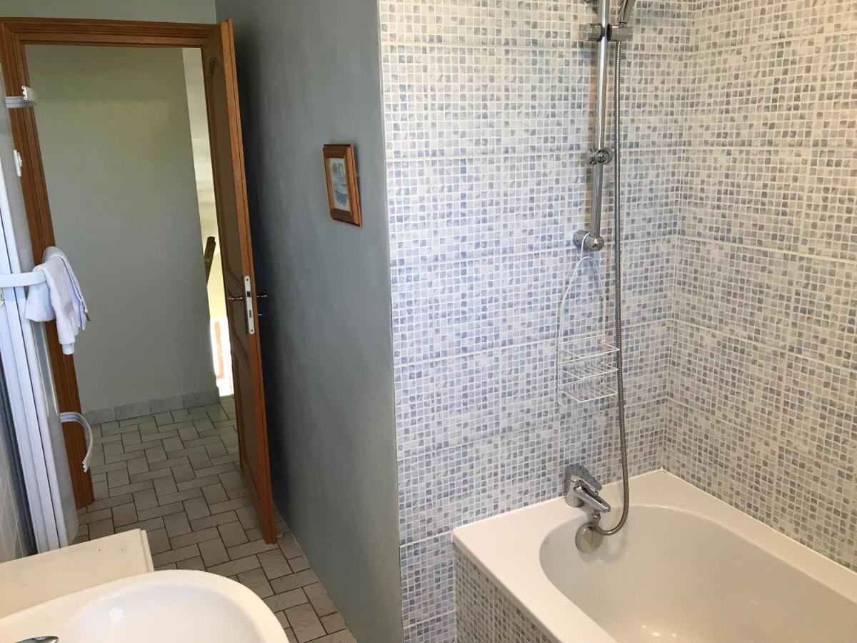 Вилла The Linden House Saint-Yrieix-les-Bois Экстерьер фото